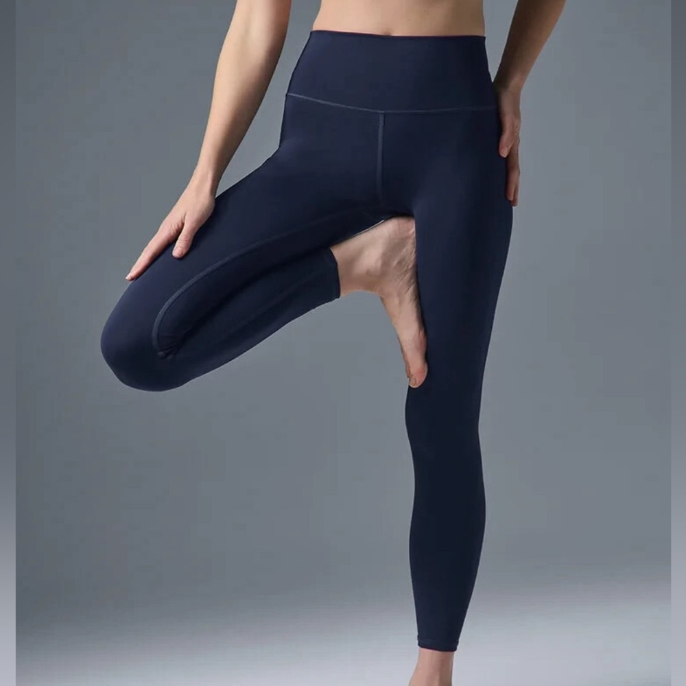 ALO Yoga Navy 7/8 Airlift Leggings
